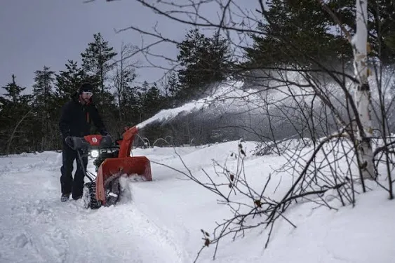 Husqvarna ST 227 Snow Blower