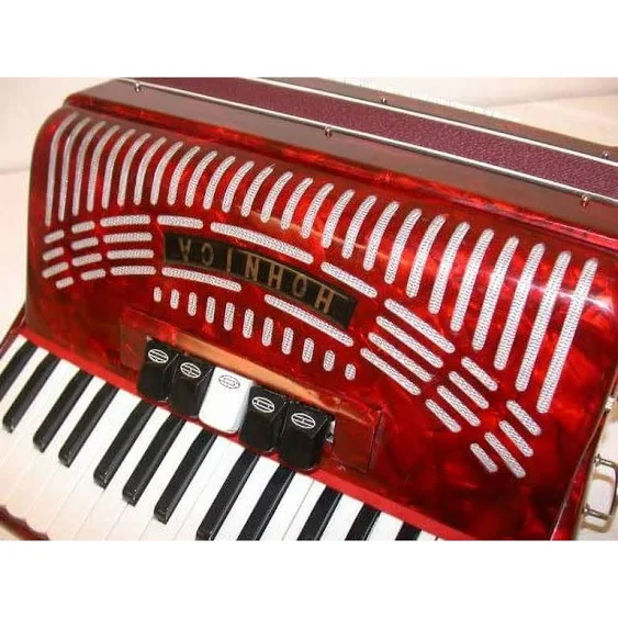 Hohner 1305-RED Student Hohnica Accordian