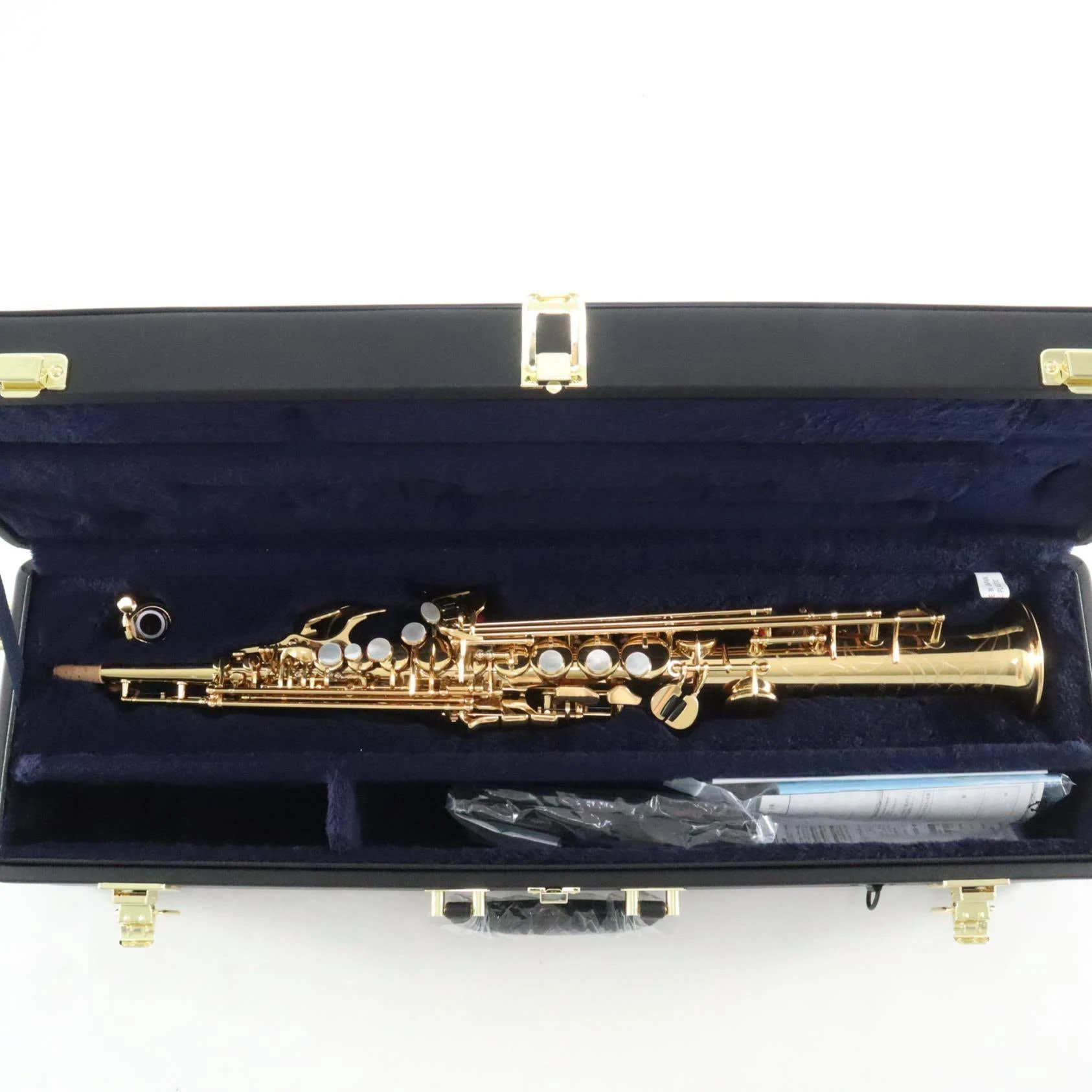 YAMAHA YSS-82Z SOPRANO SAXOPHONE NEW WITH CASE AND ACCESSORIES