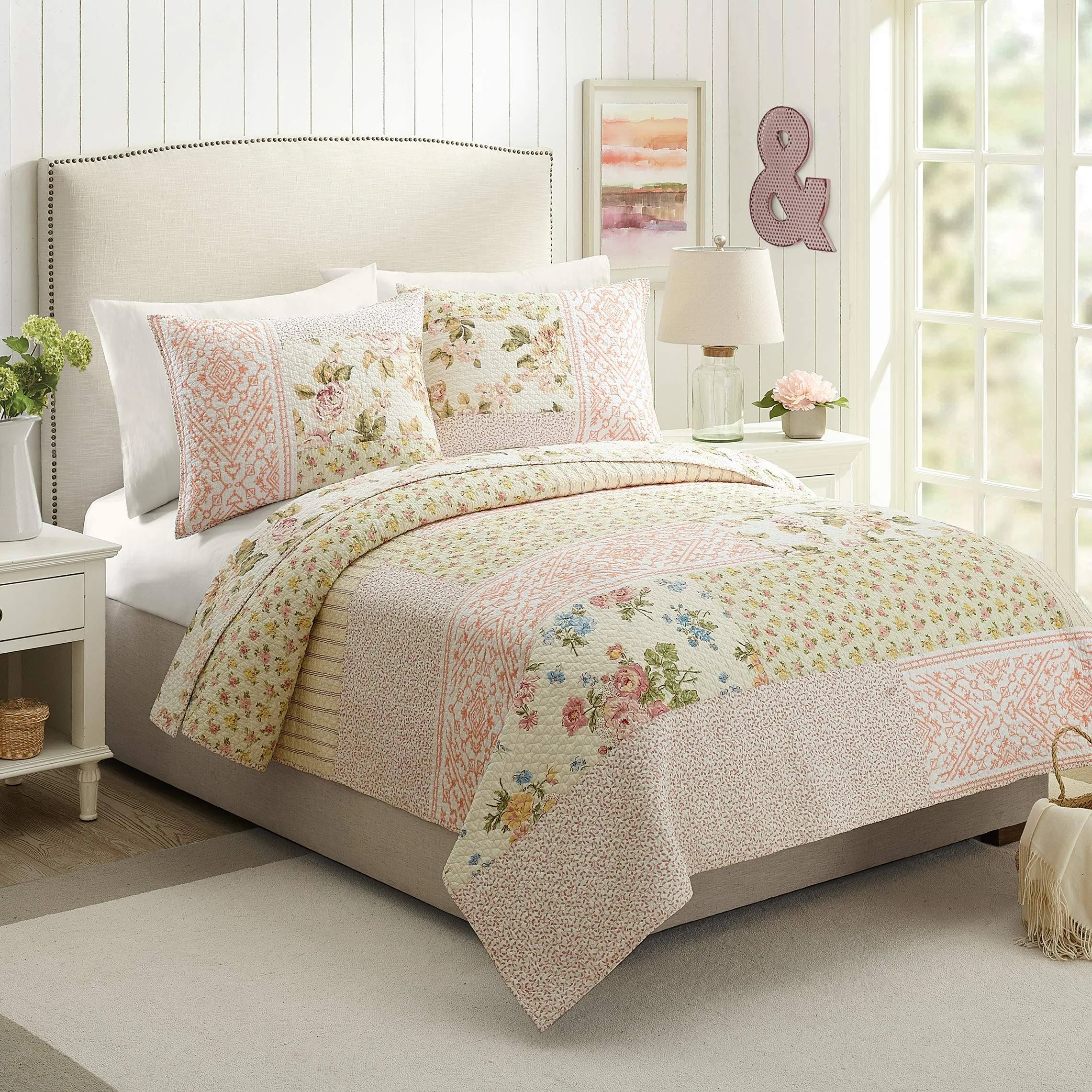 Mary Jane's Home Sweet Blooms 100% Cotton Patchwork Floral Pink Shabby Chic Vintage Quilt, Girls and Teens Coverlet - Full Queen Size