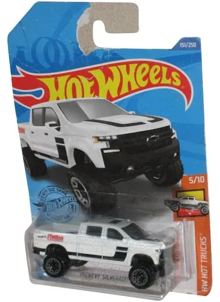 Hot Wheels HW Trucks 5/10 (2017) White '19 Chevy Silverado Trail Boss LT Truck ...