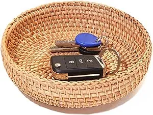 Small Round Keys Basket for Entryway Woven Baskets for Organizing Tabletop Decorative Wicker Organizer Basket for Keys Wallet Cell Phone Restaurant Food Serving Basket for Fruit Candy Cracker