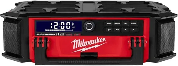 Milwaukee M18 PACKOUT Radio + Charger