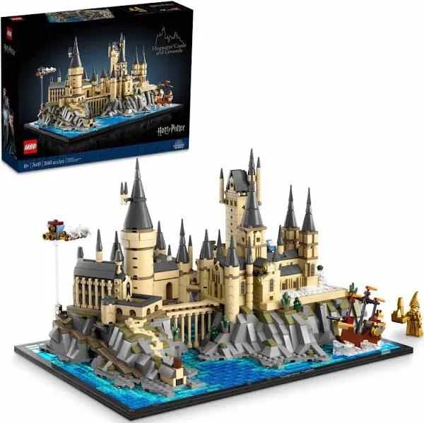 LEGO Harry Potter Hogwarts Castle and Grounds