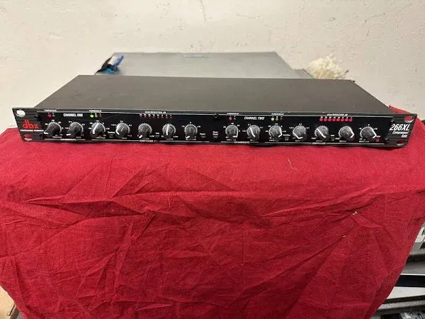 DBX 266xs Stereo Compressor Gate Bundle with Hosa CSS-201 Dual 1/4&#034; TRS Cable