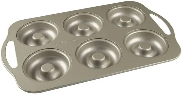 Nordic Ware Nonstick Donut Pan Makes 6 Donuts NEW