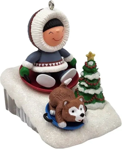 2008 Hallmark 29th Frosty Friends Husky Saucer Sledding New but SDB w/ Price Tab