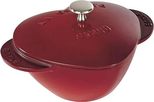 Staub - Cast Iron 1.75-qt Heart Cocotte - Cherry