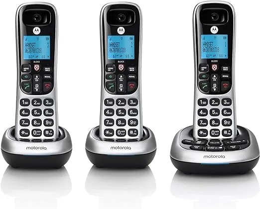 Motorola CD4013 Digital Cordless Phone with Answering Machine with 3 Handsets, Silver