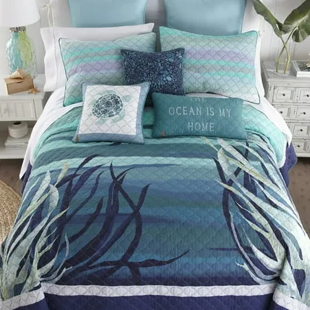 Donna Sharp Summer Surf Bedding Collection Quilt - Full/Queen