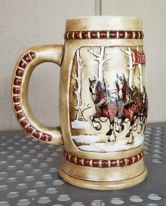 1981 BUDWEISER HOLIDAY BEER STEIN / MUG - Snowy Woodlands CS-50