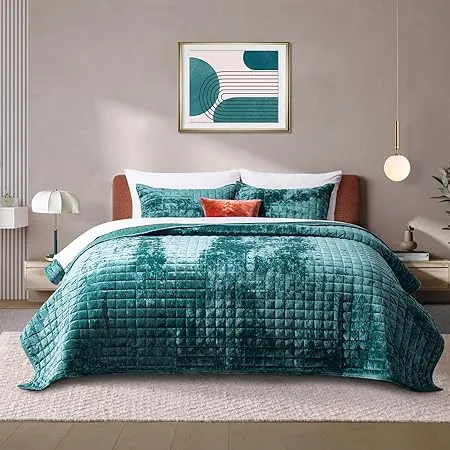 RECYCO Luxury Velvet Quilt Set King Size, Lightweight Velvet Comforter Set, Oversized Bedspread Coverlet Quilted Bedding Set, with 2 Matching Pillow Shams, for All Season, Teal