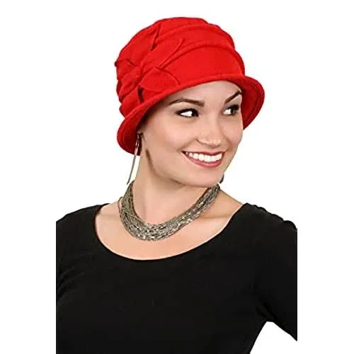 Women's Fleece Flower Cloche Hat