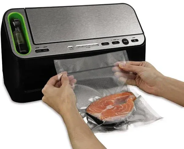 Jarden FSFSSL4440-000 Foodsaver 2 in 1 Vacuum Sealer with Stainless, Black