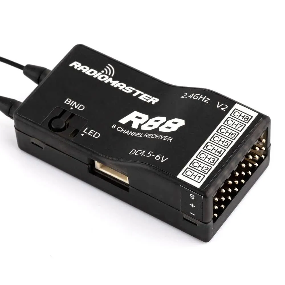 RadioMaster R88 2.4GHz 8CH Über 1KM PWM Nano Empfänger Kompatibel mit FrSky D8 Unterstützung der Rückkehr RSSI für RC-Drohne
                                                        COD
                                                    
                