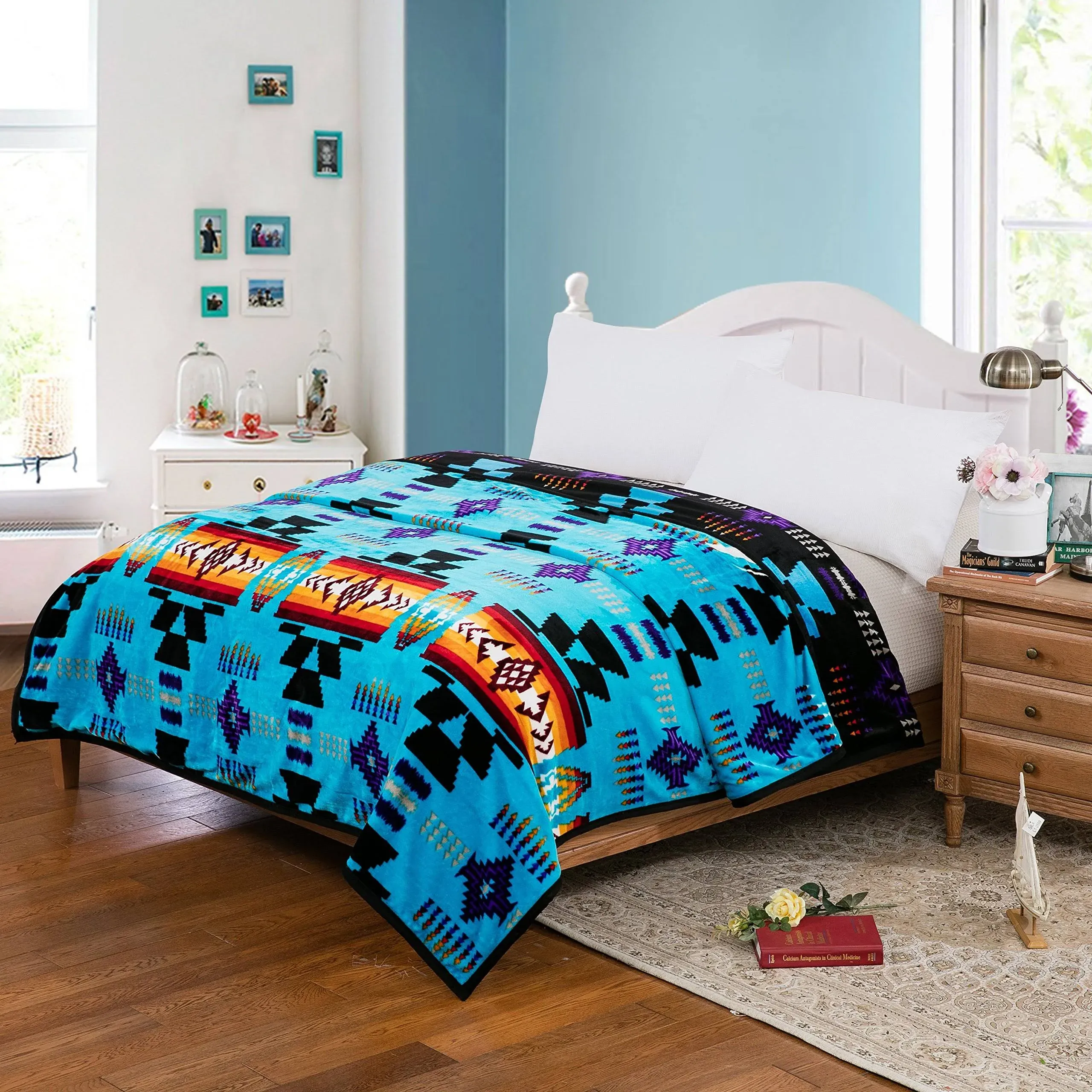 Southwest Design (Navajo Print) King Size Supersoft Reversible Blanket (Turquoise)