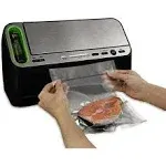 Jarden FSFSSL4440-000 Foodsaver 2 in 1 Vacuum Sealer with Stainless, Black