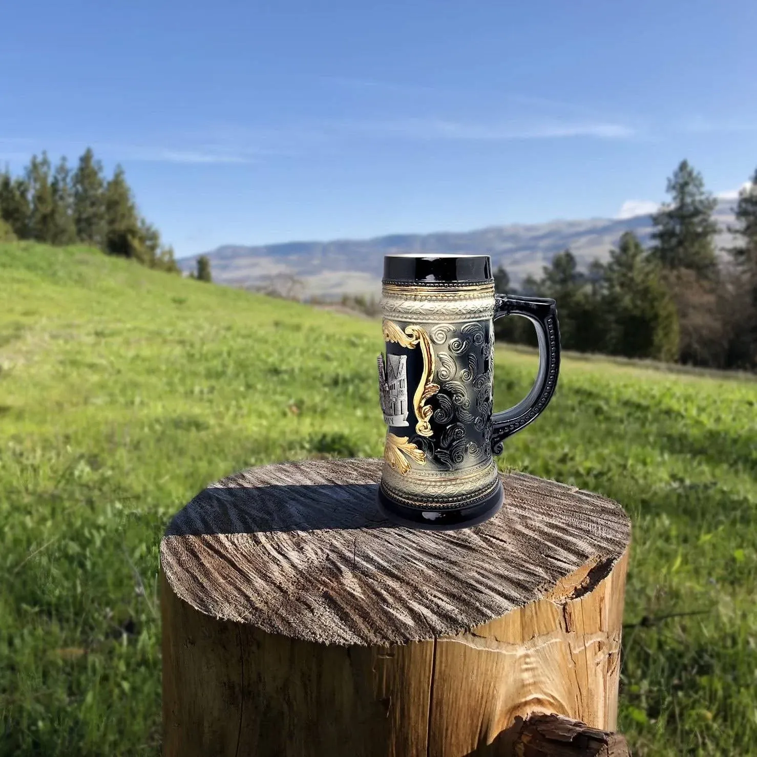 0.6 Liter | OktoberfestHaus Oktoberfest Stein Bier Krug Charcoal Black Ceramic Stein With Metal Medallion Of German Draft Horses and Wagon Octoberfest Beer Mug